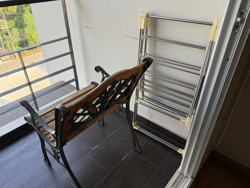 For rent: Tree Condo Luxe Sukhumvit 52, 7th floor, 1 bedroom, quiet atmosphere, good view, fully furnished, book first, get first.