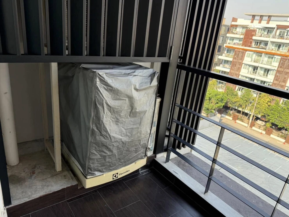 For rent: Tree Condo Luxe Sukhumvit 52, 7th floor, 1 bedroom, quiet atmosphere, good view, fully furnished, book first, get first.