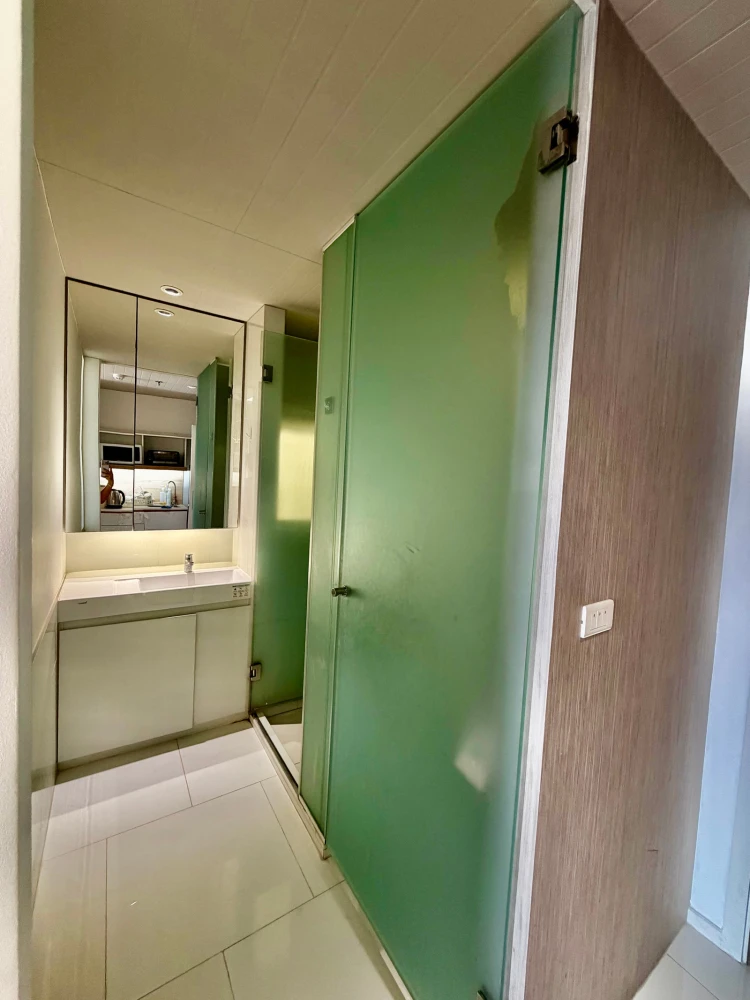 ให้เช่า Triple Y Residence ชั้น 15 ห้องแต่งครบ น่าอยู่ สนใจจองเลย ด่วนๆ