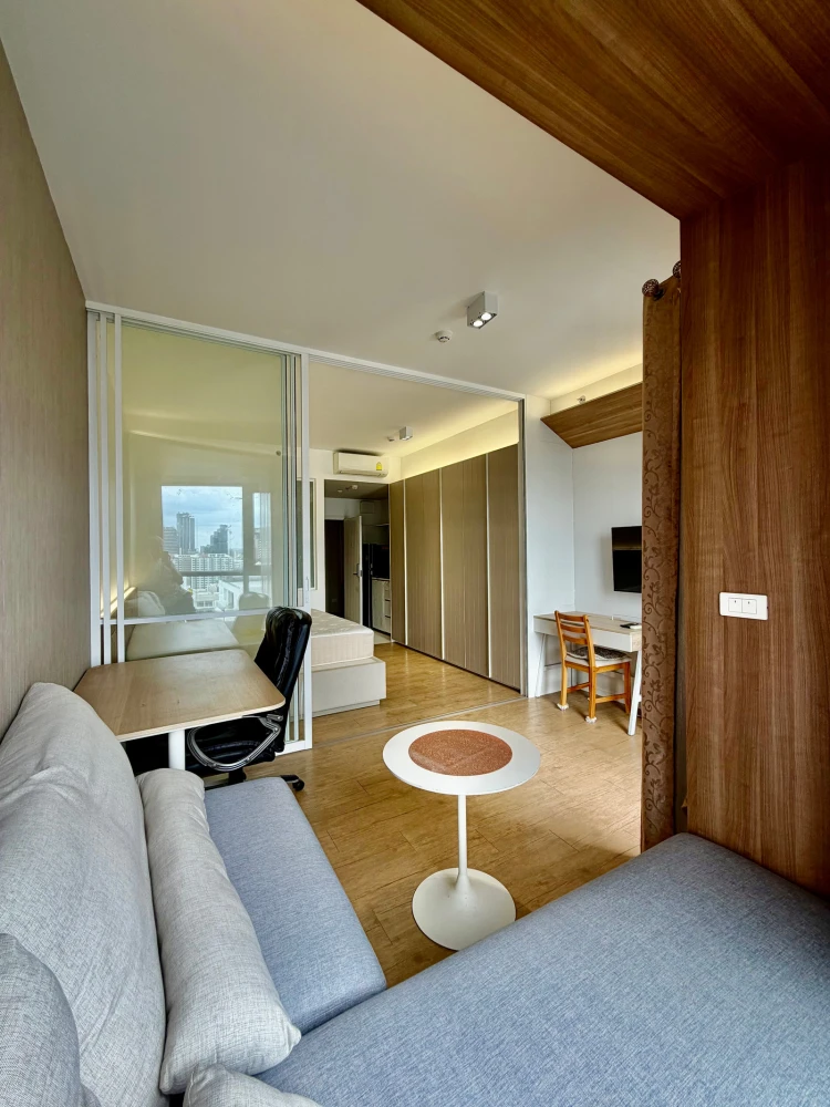 ให้เช่า Triple Y Residence ชั้น 15 ห้องแต่งครบ น่าอยู่ สนใจจองเลย ด่วนๆ