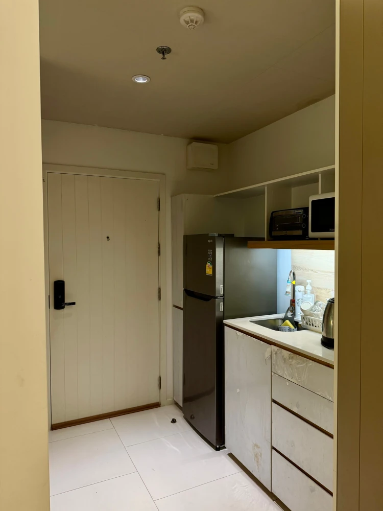 ให้เช่า Triple Y Residence ชั้น 15 ห้องแต่งครบ น่าอยู่ สนใจจองเลย ด่วนๆ