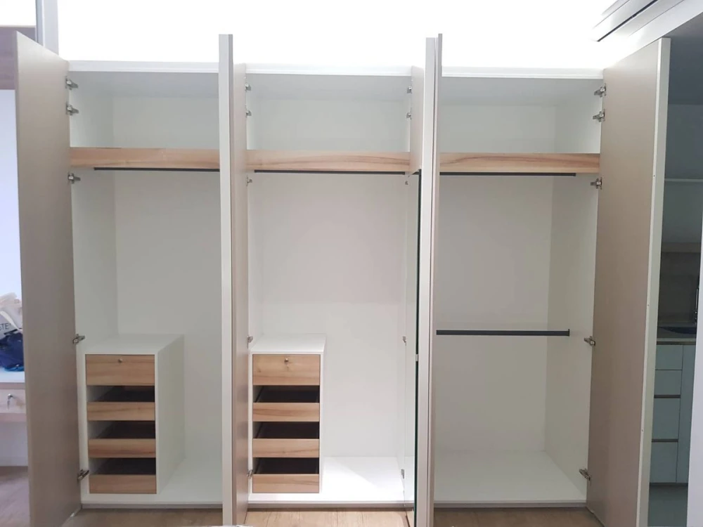 For rent Triple Y Residence, a nice room with complete decorations. Book now, don't wait.
