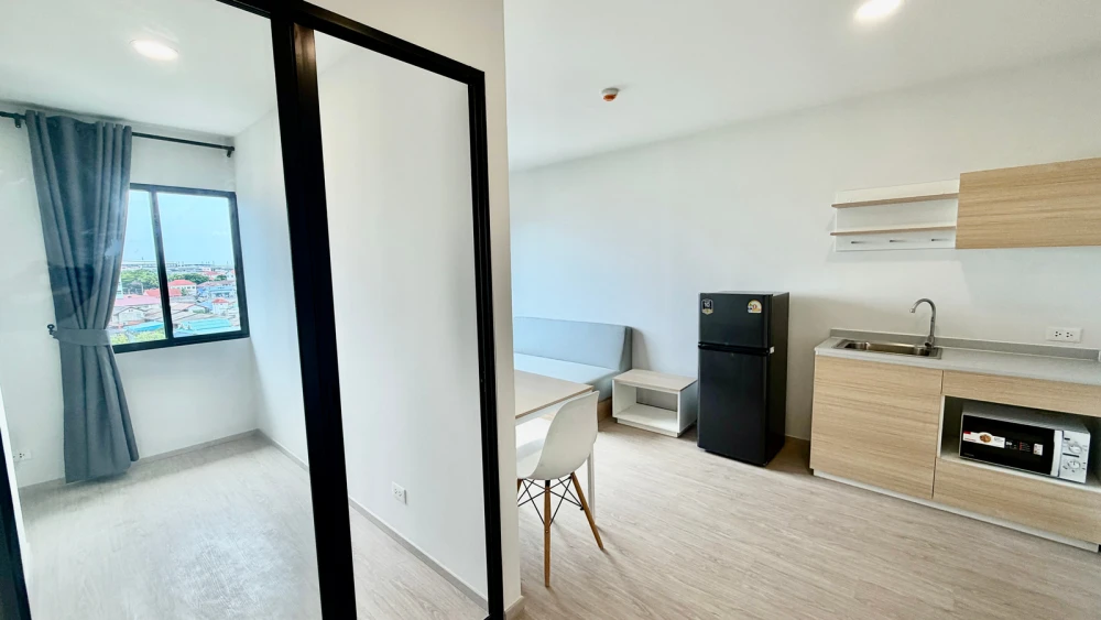 For rent: Twize Future Rangsit, 5th floor, corner unit, fully furnished, very livable. Book now!