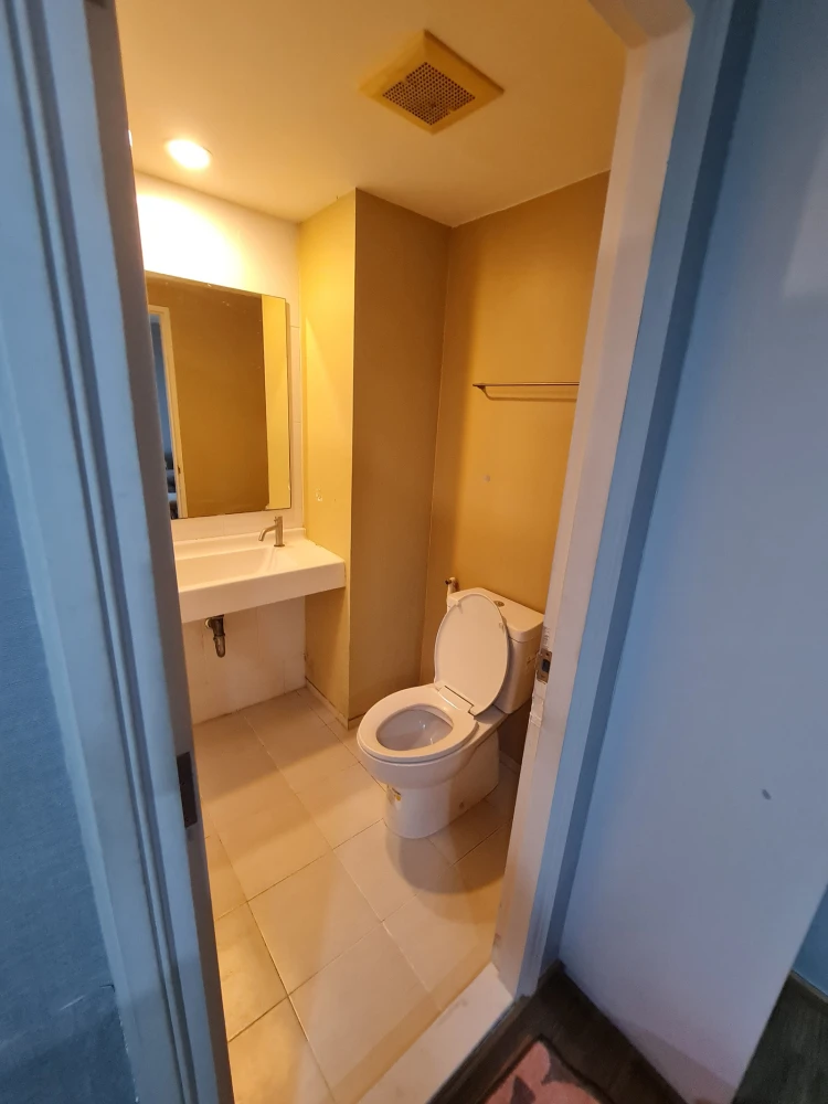 Condo for rent at U @ Huamak Station. Nice and fully furnished. Book now!