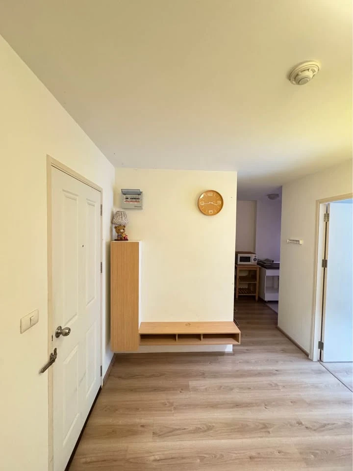 For rent: U Campus Rangsit-Muangake, 2nd floor, nice room, fully furnished, reserve now.