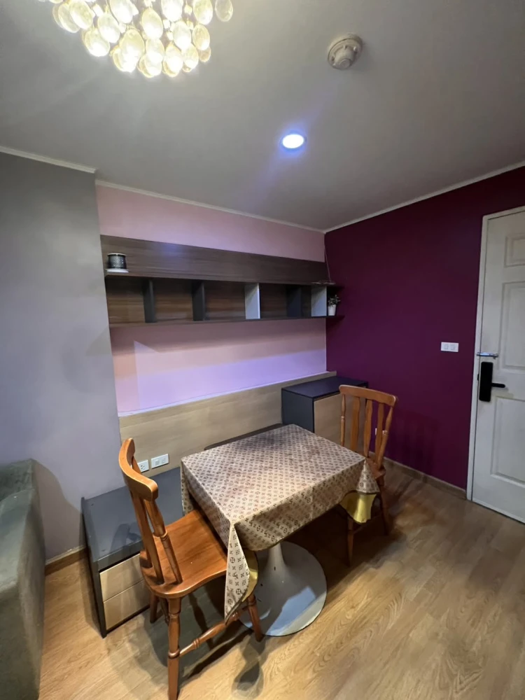 For rent: U Delight @ Huaikwang Station, corner unit for privacy, high floor, convenient location, everything you need in one place. Book now!
