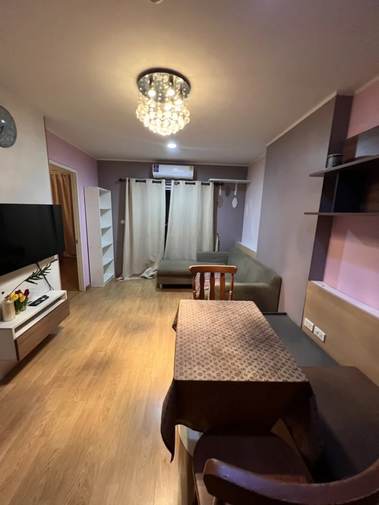 For rent: U Delight @ Huaikwang Station, corner unit for privacy, high floor, convenient location, everything you need in one place. Book now!