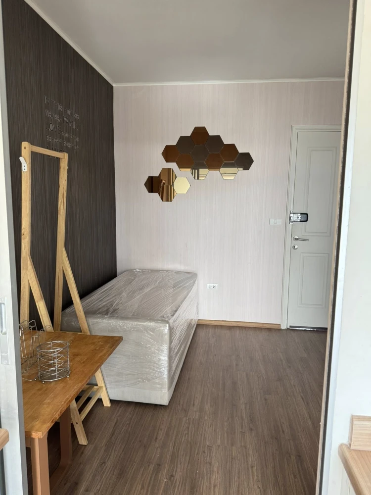For rent: U Delight @ HuaMak Station, ready to move in, with quality wallpaper, great value. Come reserve now, don't delay.