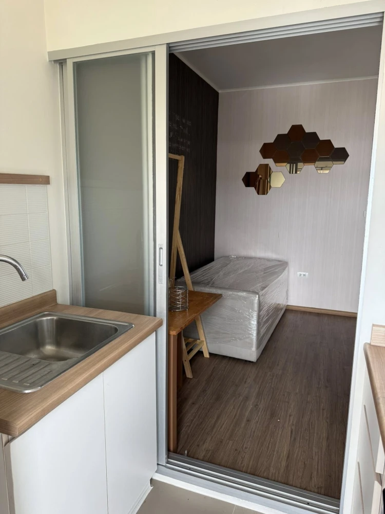 For rent: U Delight @ HuaMak Station, ready to move in, with quality wallpaper, great value. Come reserve now, don't delay.