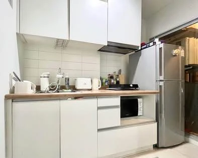 For rent: U Delight @ Huaykwang Station, unobstructed city view, high floor, includes front-loading washing machine, fully furnished. Rare find, book