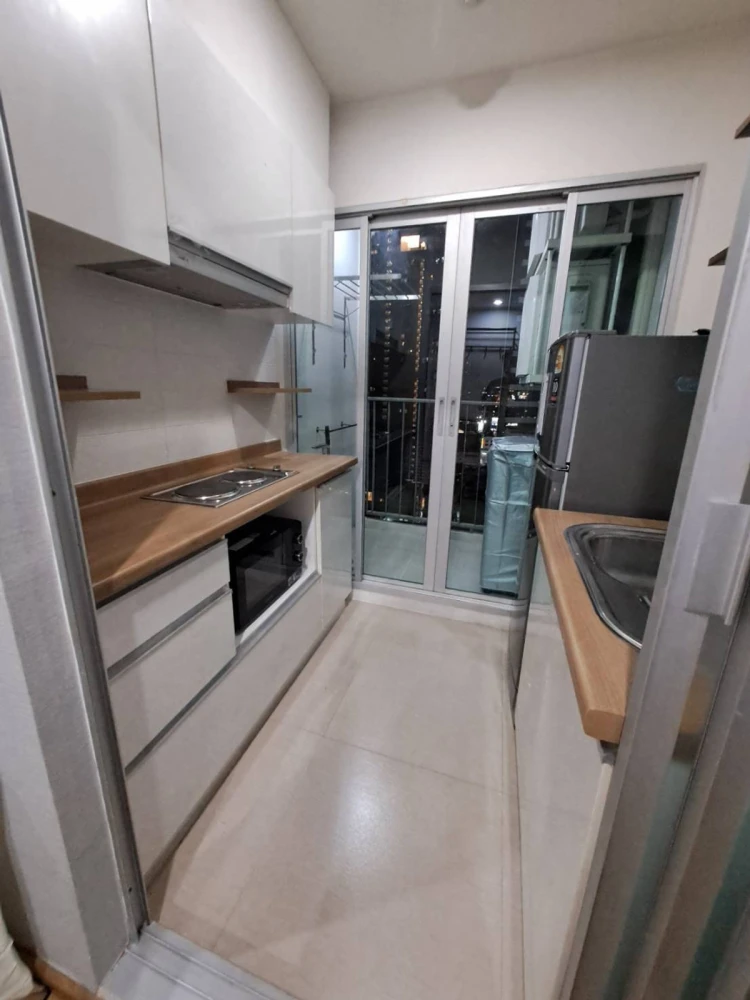 For rent: U Delight @ Onnut Station, 20th floor. A lovely, fully furnished unit. Book now!