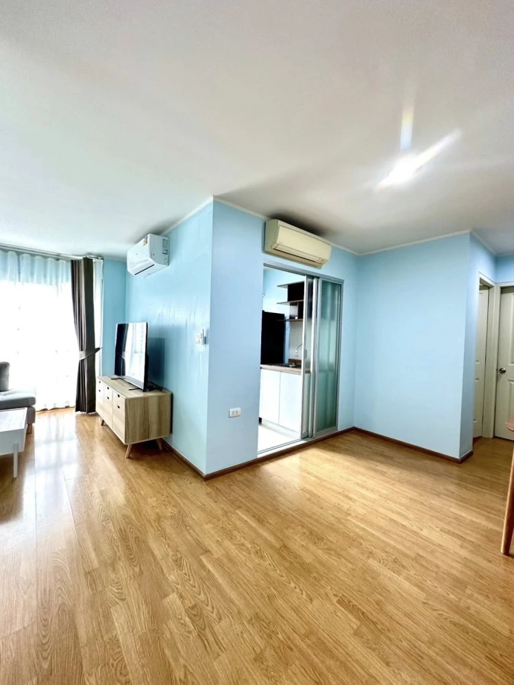 For rent: U Delight @ Onnut Station, spacious room with plenty of usable space, fully furnished and equipped with appliances. Reserve now!