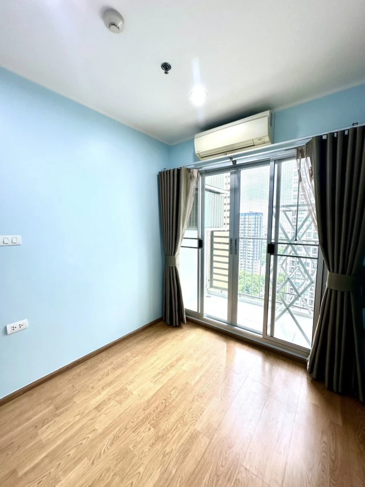 For rent: U Delight @ Onnut Station, spacious room with plenty of usable space, fully furnished and equipped with appliances. Reserve now!