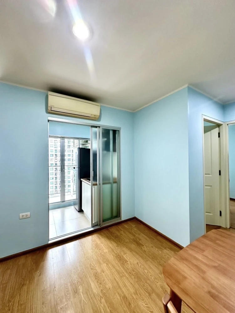 For rent: U Delight @ Onnut Station, spacious room with plenty of usable space, fully furnished and equipped with appliances. Reserve now!