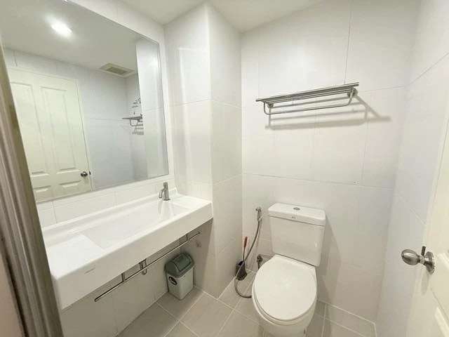 For rent: U Delight @ Onnut Station, high-floor room, nice to live in, fully equipped with amenities. Hurry and reserve now before it's too late!!!