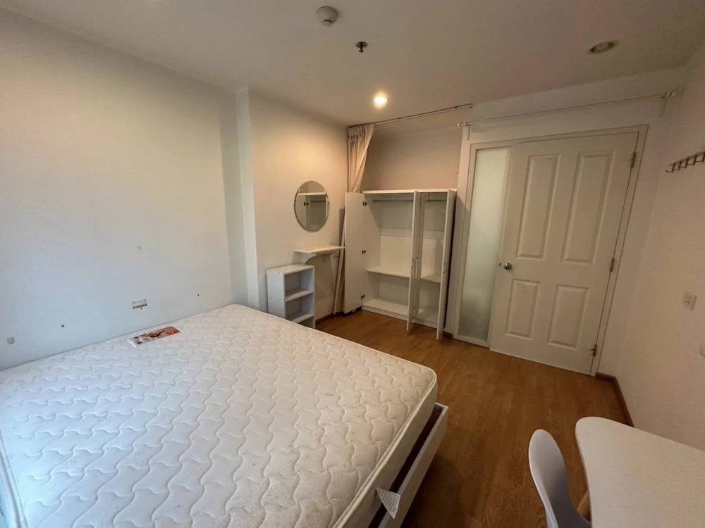 For rent: U Delight @ Onnut Station, ready to move in, fully furnished, affordable price. Reserve now before it's too late.