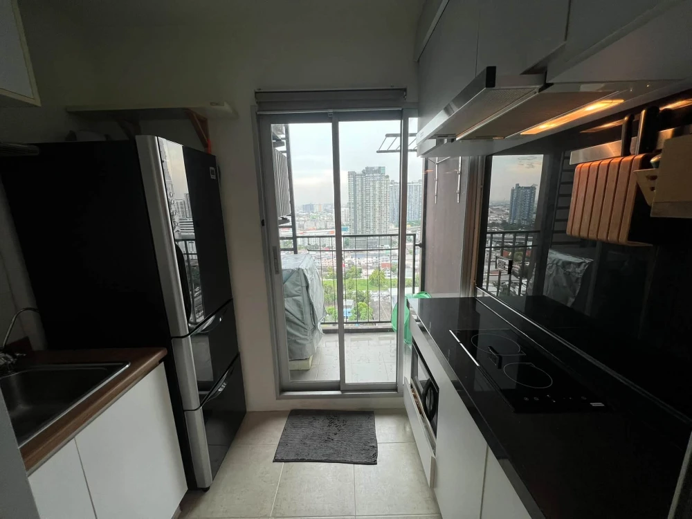 For rent: U Delight @ TalatPhlu Station, 1 bedroom, 1 bathroom. High-quality built-in furniture. Don't miss this great opportunity!