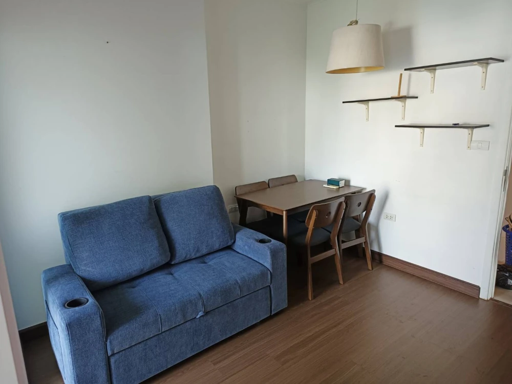 For rent: U Delight @ TalatPhlu Station, 3rd floor, fully furnished room, ready to move in, reserve now, don't wait.