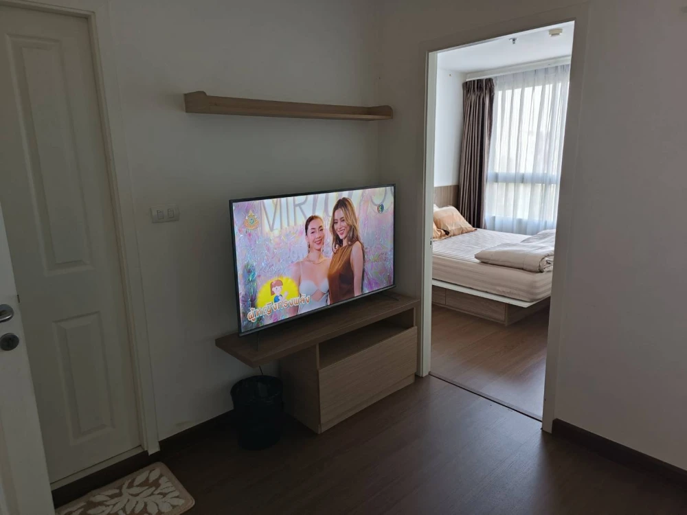 For rent: U Delight @ TalatPhlu Station, 3rd floor, fully furnished room, ready to move in, reserve now, don't wait.