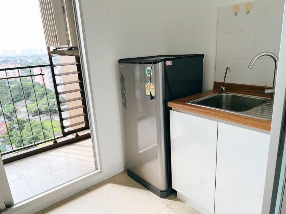 For rent: U Delight @ TalatPhlu Station, corner room with privacy, fully furnished, beautiful view, not blocked, reserve now!