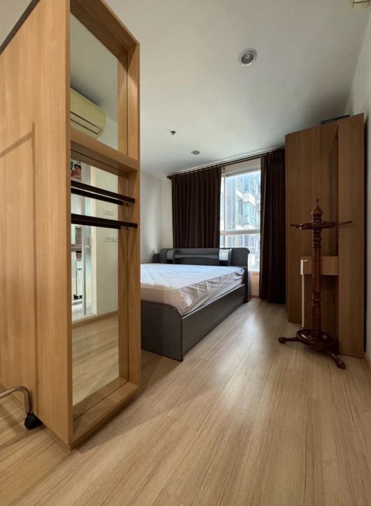 For rent: U Delight 2 Bangsue Station, high floor unit, fully furnished, affordable price. Book now before it's too late!