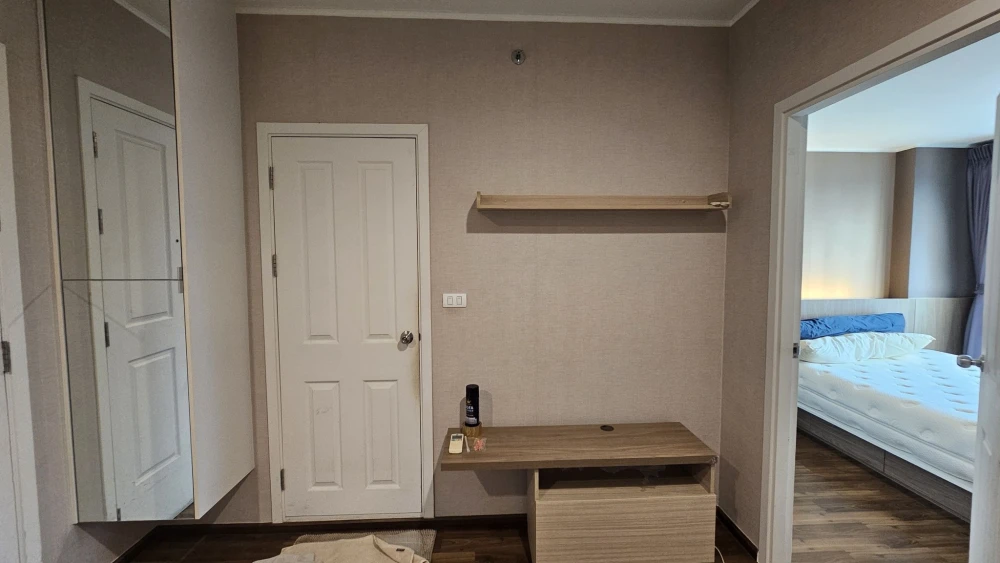 For rent: U Delight Ratchavibha, a nice room with a built-in headboard, good location, convenient transportation, hurry and reserve now!