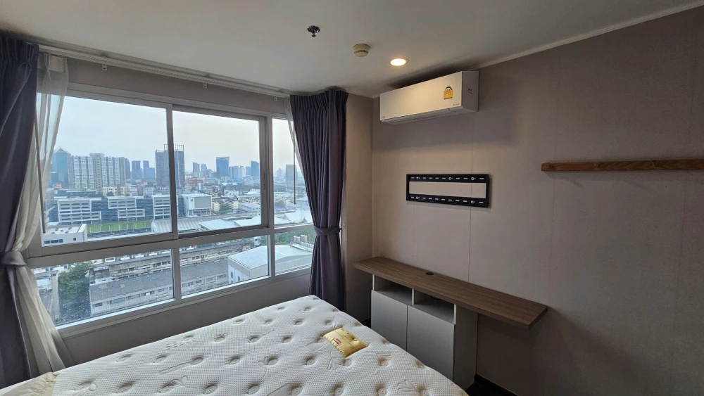 For rent: U Delight Ratchavibha, a nice room with a built-in headboard, good location, convenient transportation, hurry and reserve now!