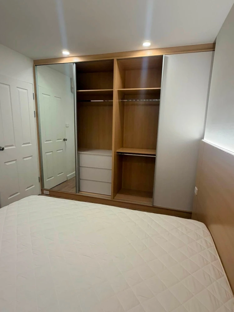 For rent: U Delight Residence (Pattanakarn - Thonglor), unobstructed city view, beautiful both day and night, with a large wardrobe, ideal for those w
