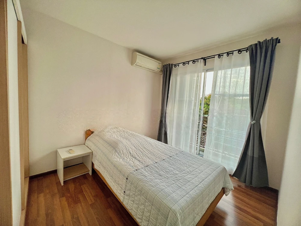 For rent: U Ratchayothin (Phahon Yothin 32), fully furnished + complete electrical appliances, wallpaper installed, ready to move in immediately.