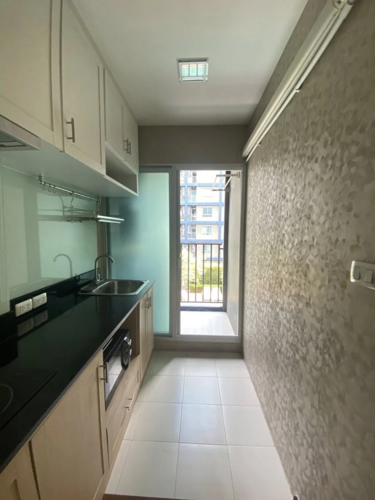 For rent: U Vipawadee – Ladprao, 4th floor unit. High-quality built-in furniture. Complete amenities. Book now!
