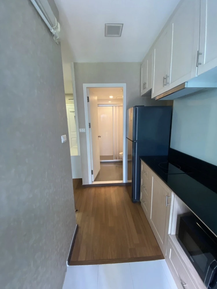 For rent: U Vipawadee – Ladprao, 4th floor unit. High-quality built-in furniture. Complete amenities. Book now!