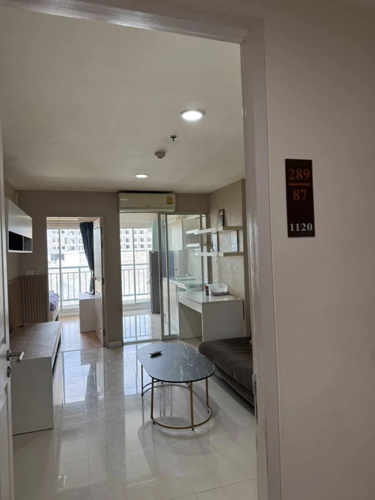 For rent: Unicca Pattaya, 11th floor unit. Spacious living area, stunning unobstructed city views. Don't miss out on this great opportunity!