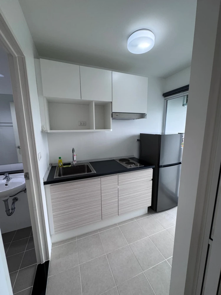 For rent sell UNIO Charan 3, 7th floor, partitioned room, comes with complete decorations, reserve now, don't wait.