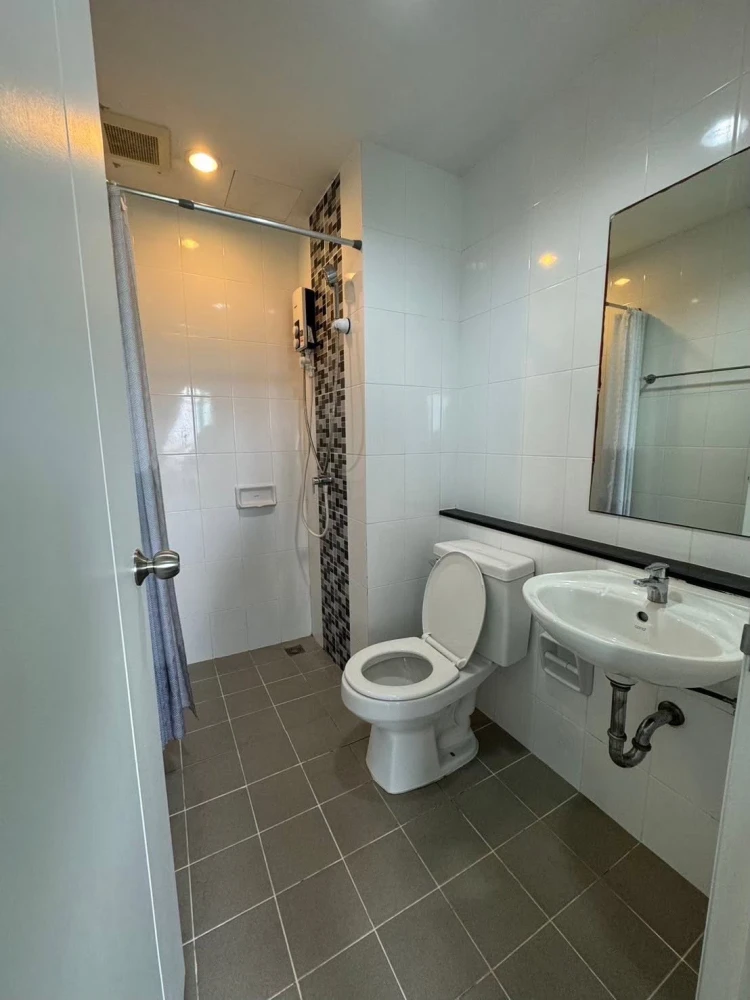 UNIO Charan 3 condo for rent, 8th floor, fully furnished with appliances. Book now!