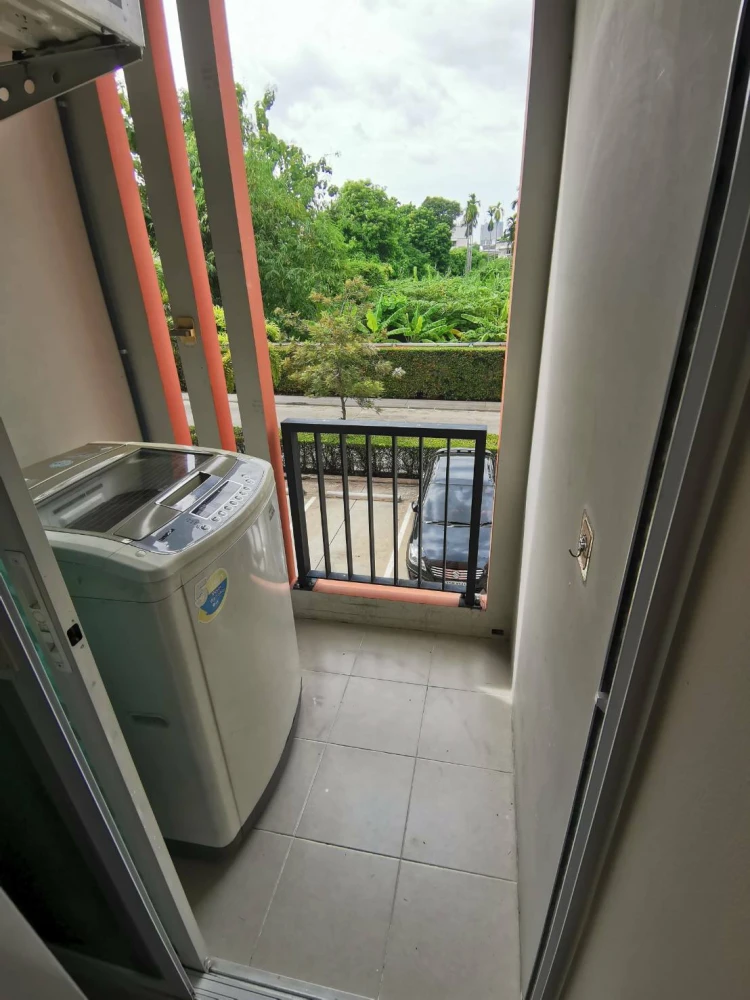 For rent: UNIO Charan 3, fully furnished rooms, just bring your bag and move in. If interested, hurry and reserve now before it's gone.