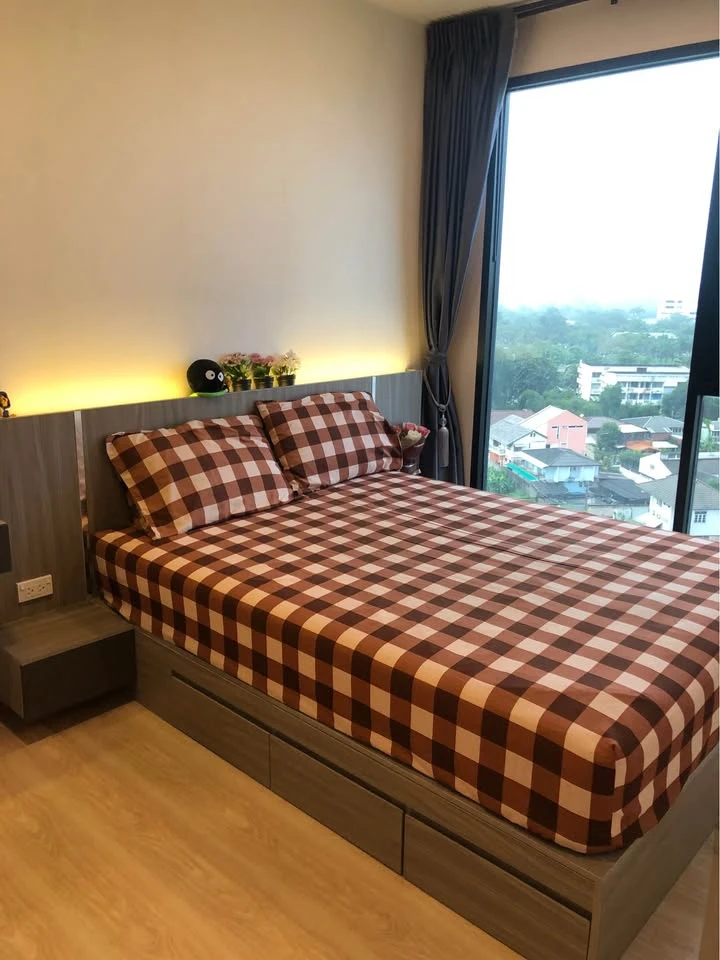 For rent: Unio H Tiwanon. Large, airy, and comfortable room on a high floor. Spacious and pleasant to live in. Book now, don't miss out!!