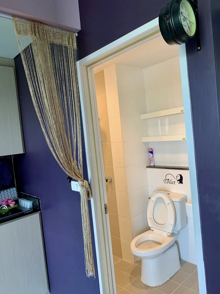 Unio Rama 2-Thakham for rent, a comfortable room, stylishly decorated, fully furnished and equipped with amenities. Reserve now!