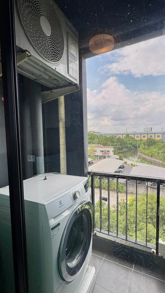 For rent: Unio Rama 2-Thakham, fully furnished unit, 5th floor, garden view. What are you waiting for?