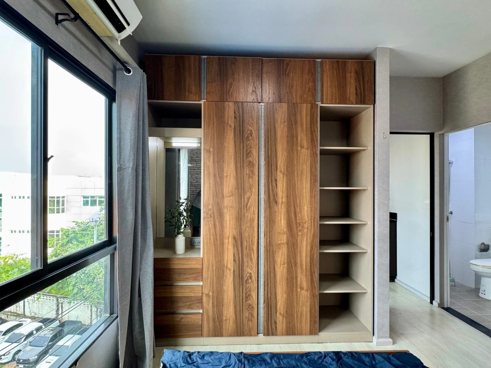 For rent: UNIO Ramkhamhaeng - Serithai, 5th floor, unobstructed view, corner unit, fully furnished. Book now!