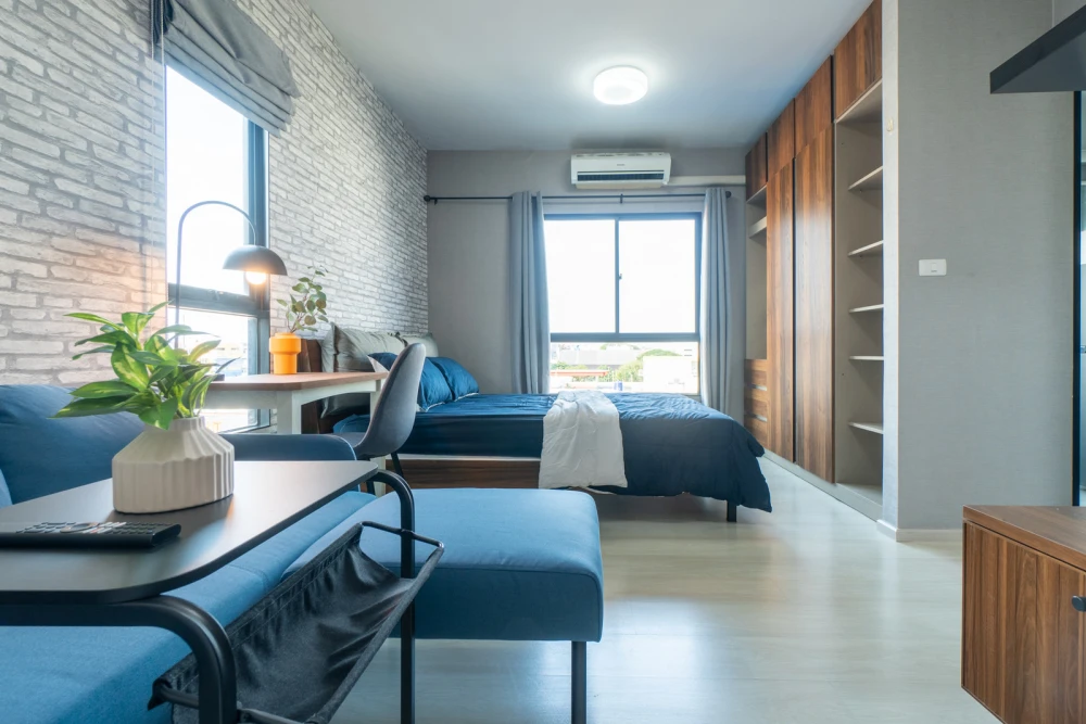 For rent: UNIO Ramkhamhaeng - Serithai, 5th floor, unobstructed view, corner unit, fully furnished. Book now!