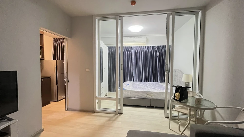 For rent: UNIO Ramkhamhaeng - Serithai. Comfortable room, great location, and complete amenities. Book now!