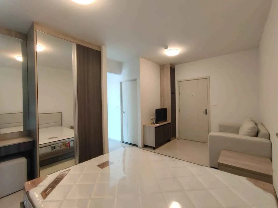 For rent: Unio Sukhumvit 72, 2 bedrooms, ready to move in, fully furnished, appliances included, affordable price. You must hurry to reserve.