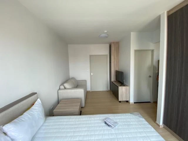 For rent: Unio Sukhumvit 72, 2nd floor, nice room, fully furnished, book now, hurry!