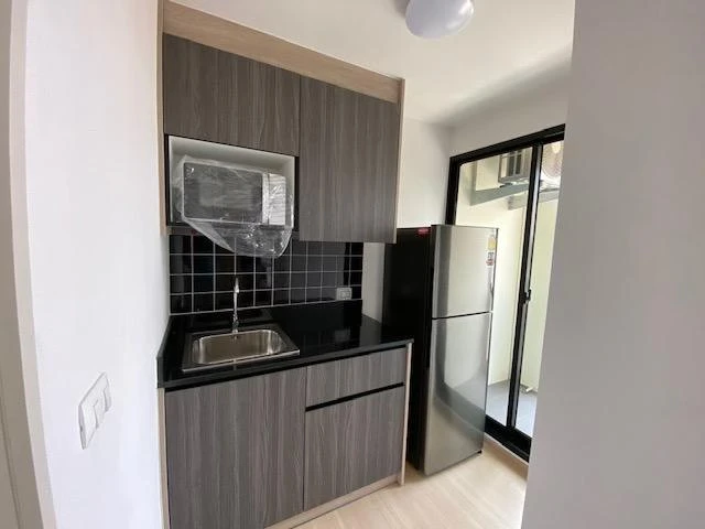For rent: Unio Sukhumvit 72, 2nd floor, nice room, fully furnished, book now, hurry!