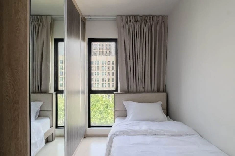 For rent Unio Sukhumvit 72, 8th floor, swimming pool view, fully furnished, book now, don't miss out.
