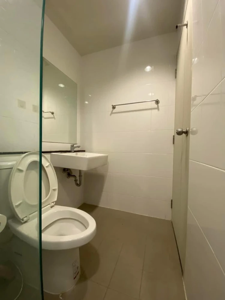 Unio Sukhumvit 72 Studio room for rent, good location, convenient transportation, nice wallpaper, don't miss it!