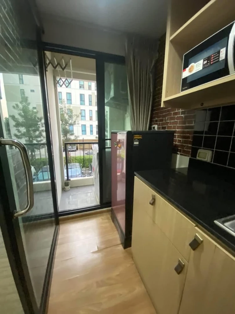 Unio Sukhumvit 72 Studio room for rent, good location, convenient transportation, nice wallpaper, don't miss it!