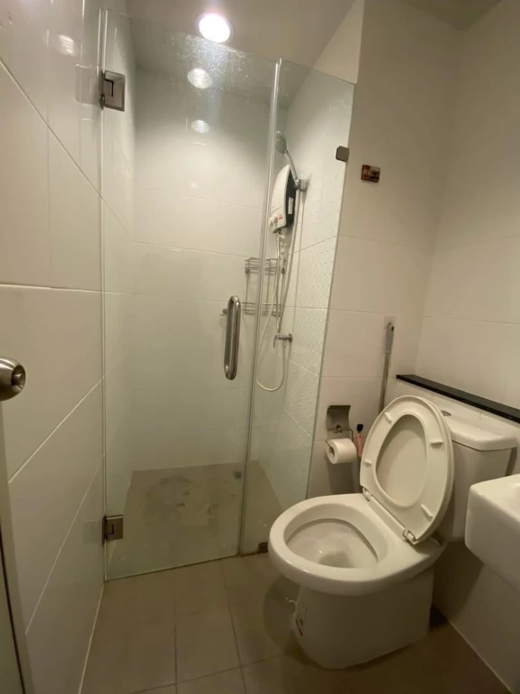 Unio Sukhumvit 72 Studio room for rent, good location, convenient transportation, nice wallpaper, don't miss it!
