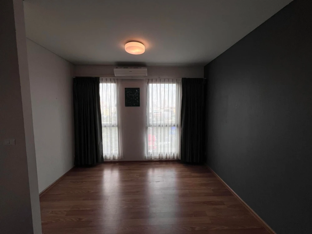 Unio Sukhumvit 72 for rent, empty room, room decoration enthusiasts shouldn't miss it, comes with a refrigerator, at a great price, don't miss it.