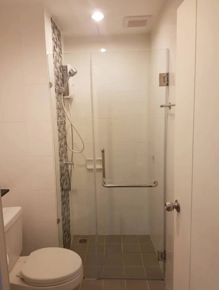 For rent: UNIO Charan 3, 7th floor, Building H, beautifully decorated room with built-in furniture. Move in now, don't hesitate.